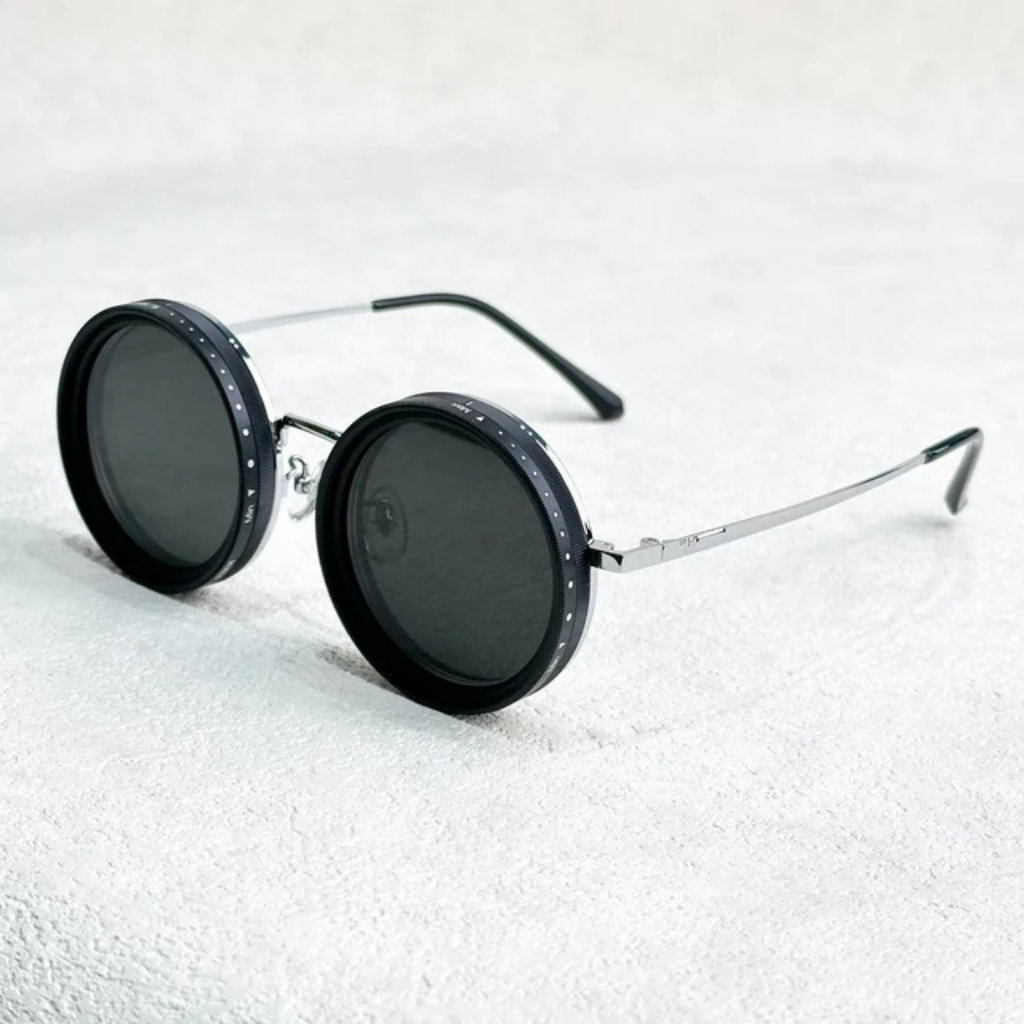 نظارة شمسية😎 ذات 9 مستويات من حجب الضوء💯 قابلة للتعديل يدويا، مناسبة في جميع المناسبات و في جميع اوقات اليوم👌.